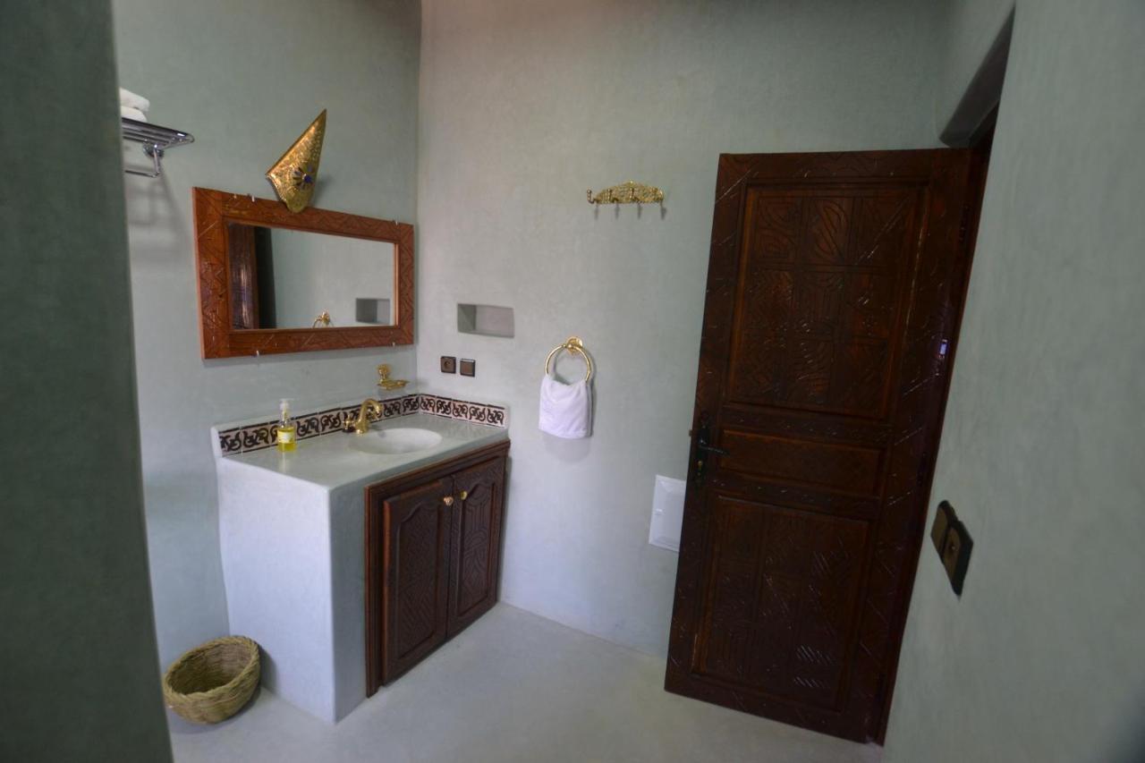 ホテル Tizourgane Kasbah Tiguissas エクステリア 写真